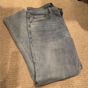 GAP Men's Classic Light Blue Straight Jeans